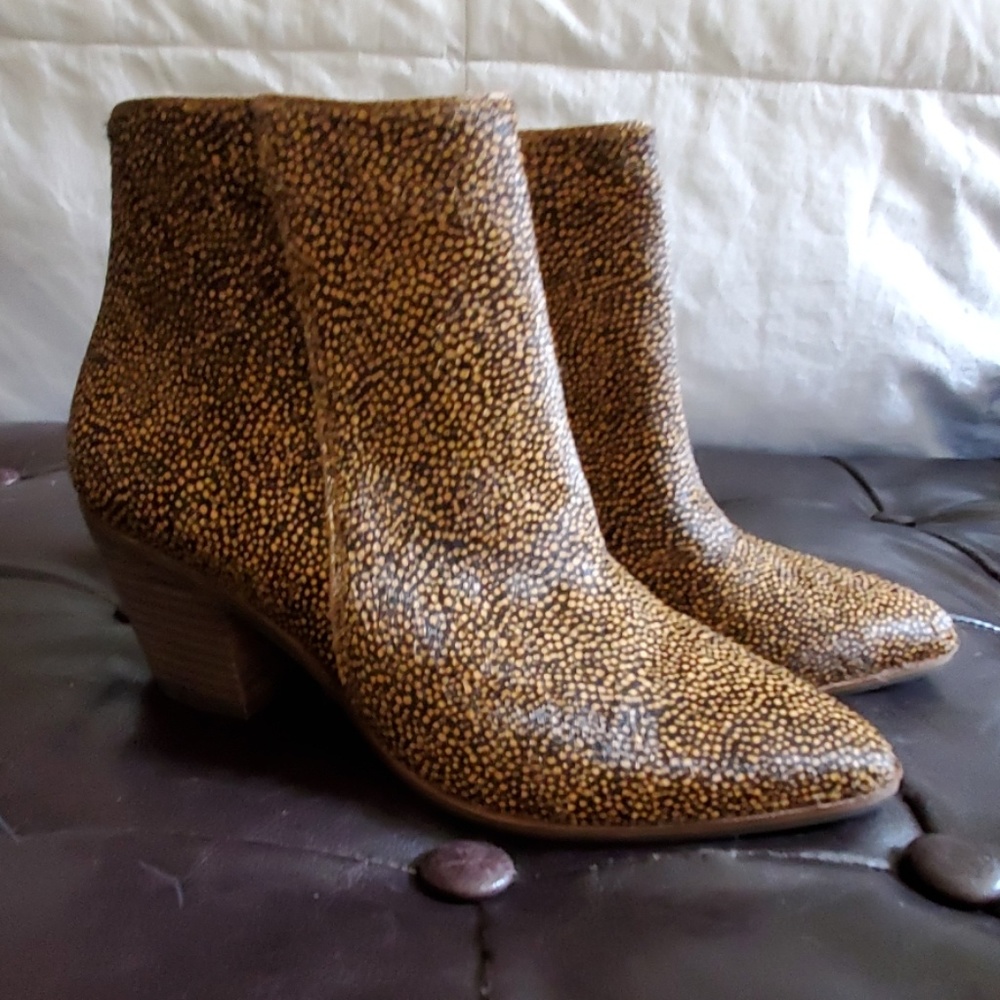 Brand new Lucky Brand booties